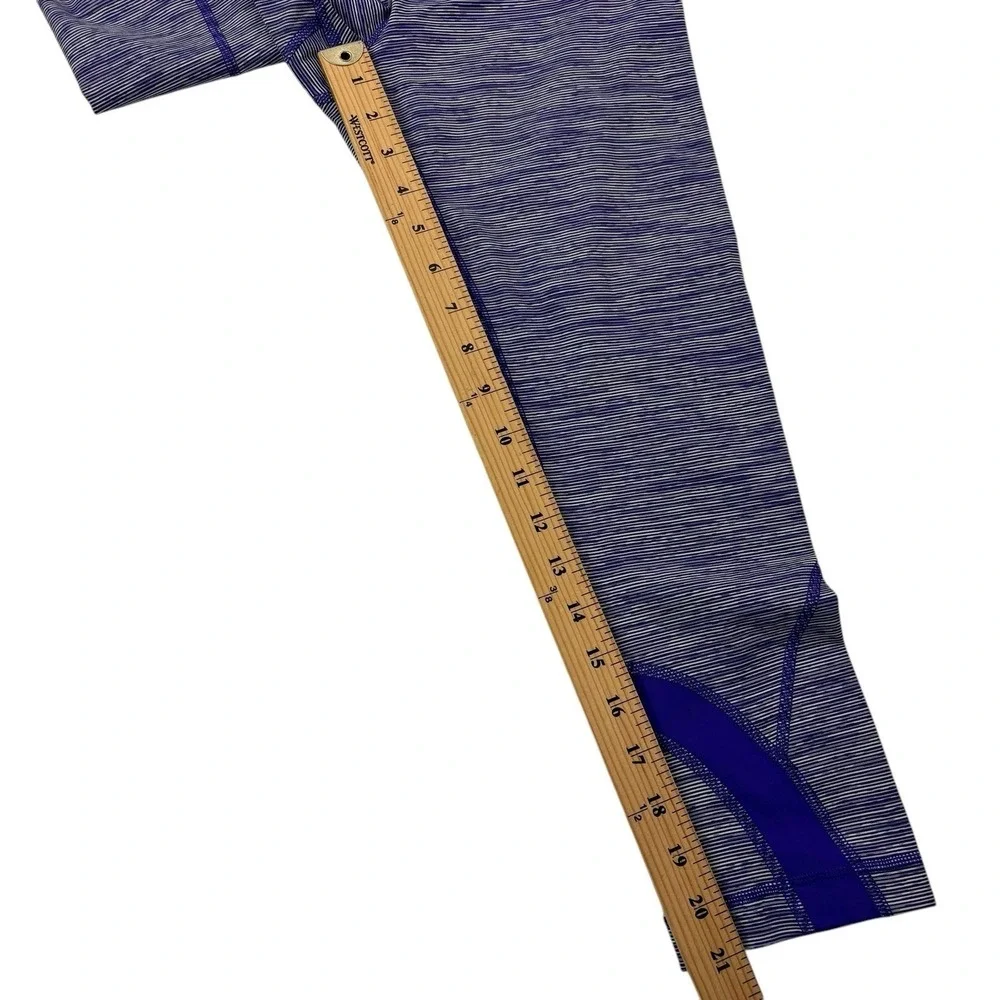 Lululemon Women's Size 6 Run Inspire Crop II Bruised Berry Wee‎ Leggings EUC